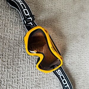 Scott Vibrant Yellow Ski Snowboard Goggles with Black Strap